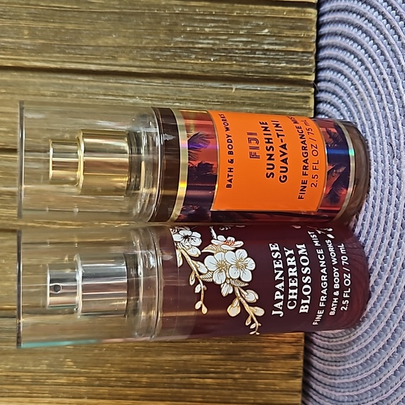 Bath & Body Works Travel Sprays- Japanese Cherry Blossom and Fiji Sunshine Guava - Picture 1 of 1